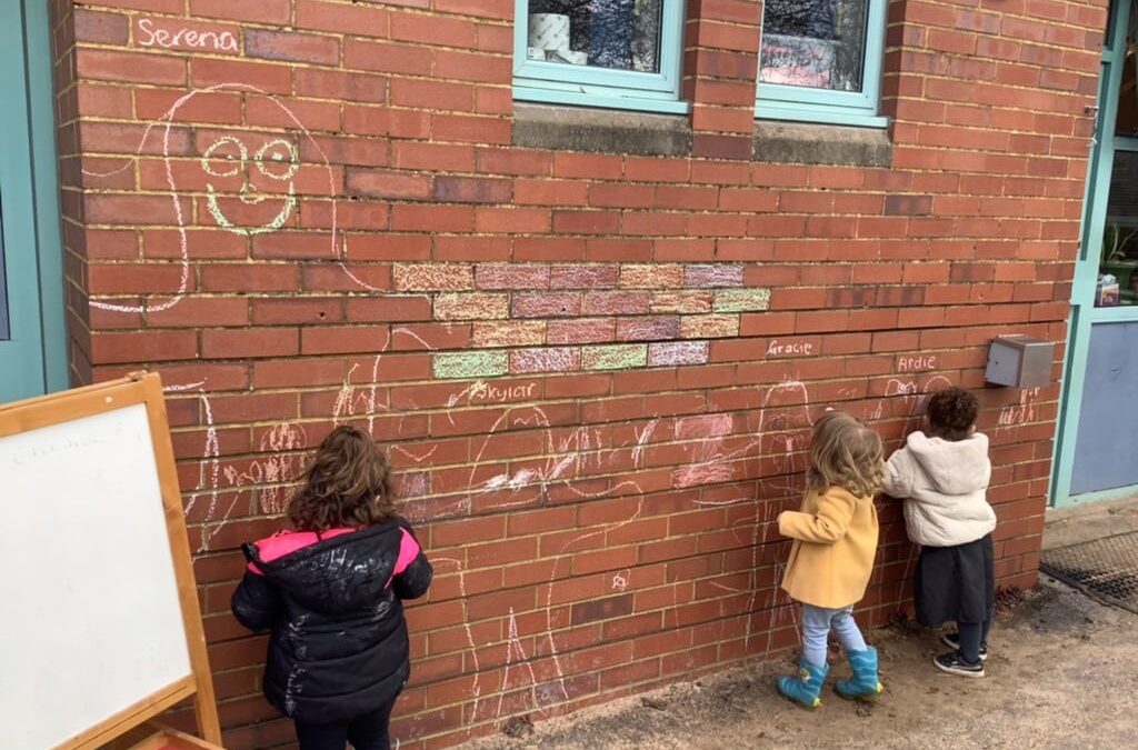 Outdoor Learning Flourishes at Hartcliffe Nursery School – April 2025